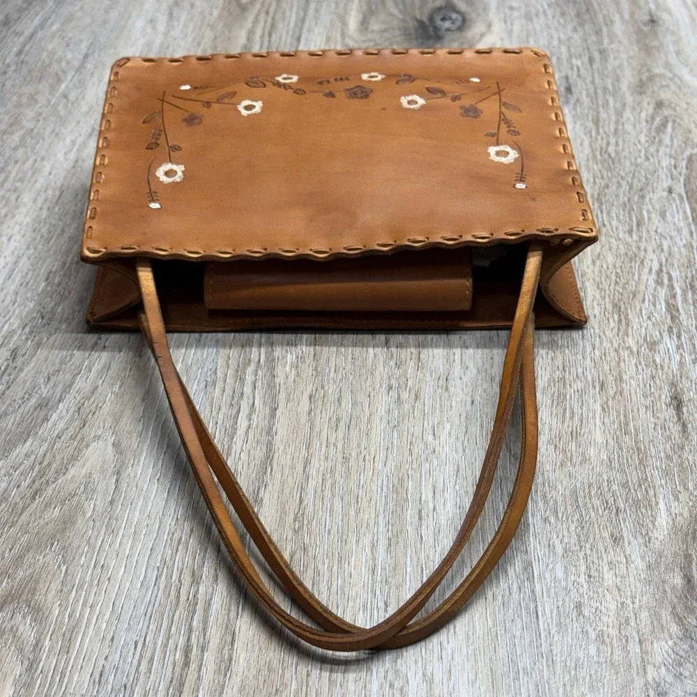 Handcrafted Tan Leather Floral Shoulder Bag - Picture 9 of 16